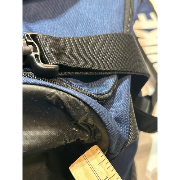 Nike Duffel Bag Gym Sports Travel Carry On Shoulder Bag Navy Blue - Picture 7 of 10